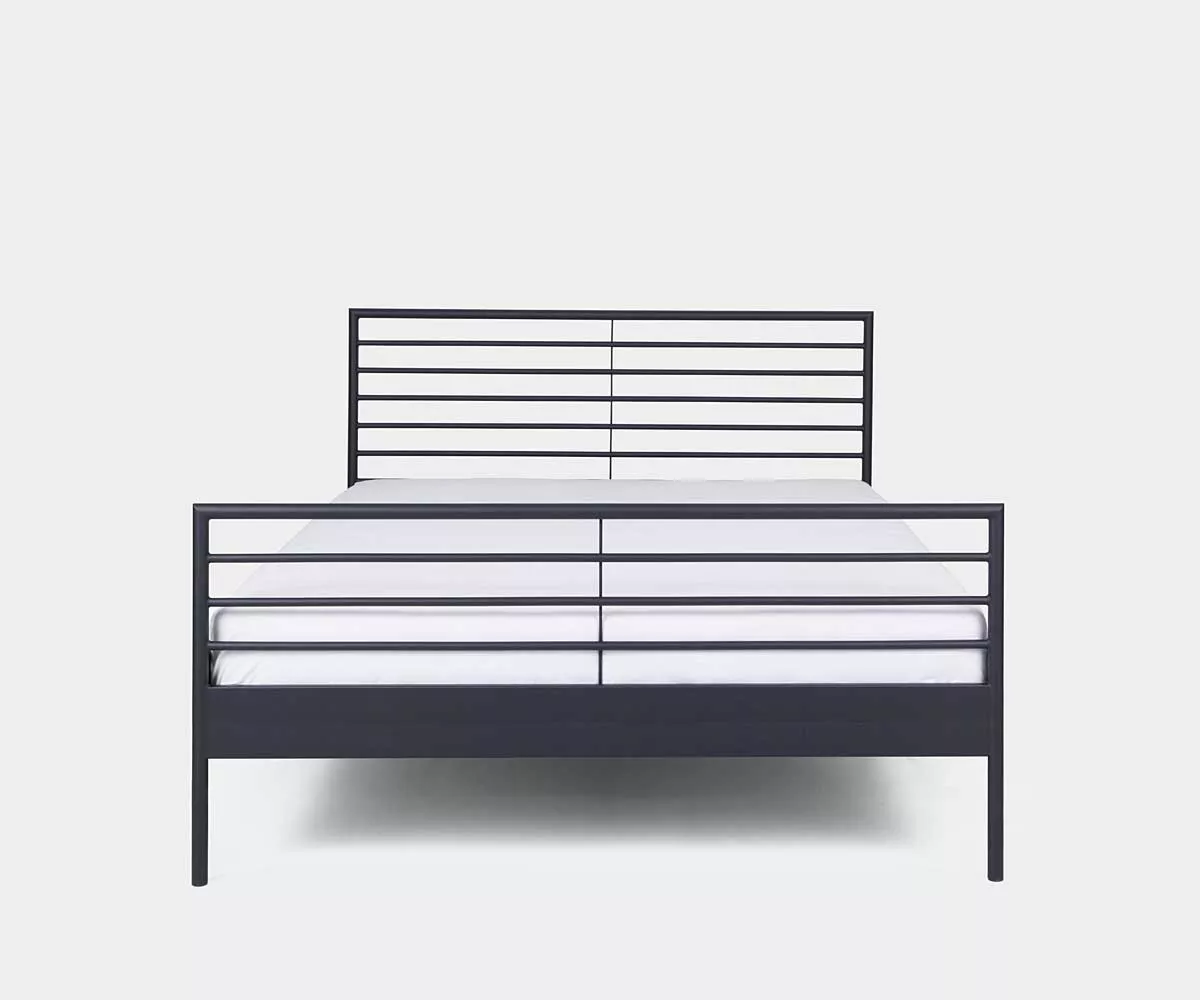 LINEA Metallbett in Anthrazit Ein Bett aus Metall in der Farbe Anthrazit modern