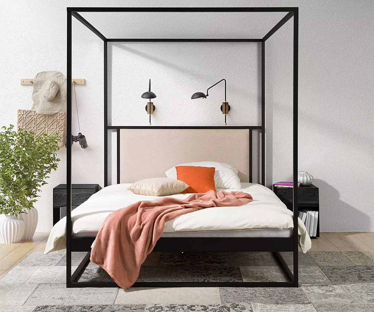 MOLIS Schlafzimmer mit Himmelbett in beige Frontansicht MOLIS Schlafzimmer mit Himmelbett in beige Frontansicht