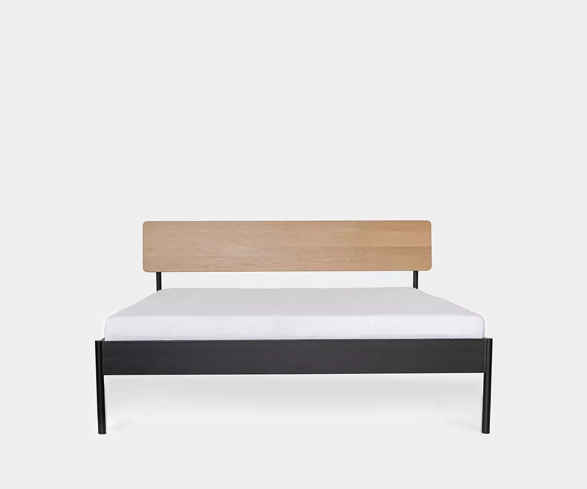 ATROX LIGNA Metal bed 180x200 cm ATROX LIGNA Metal bed 180x200 cm