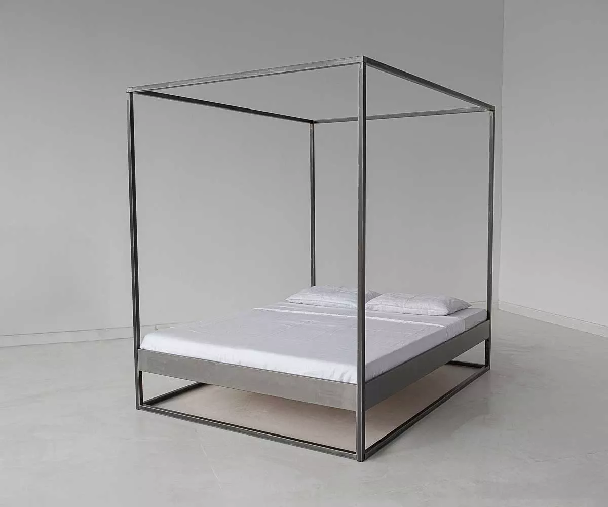 Sidera Himmelbett unbehandelter Stahl Himmelbett aus Metall industrial