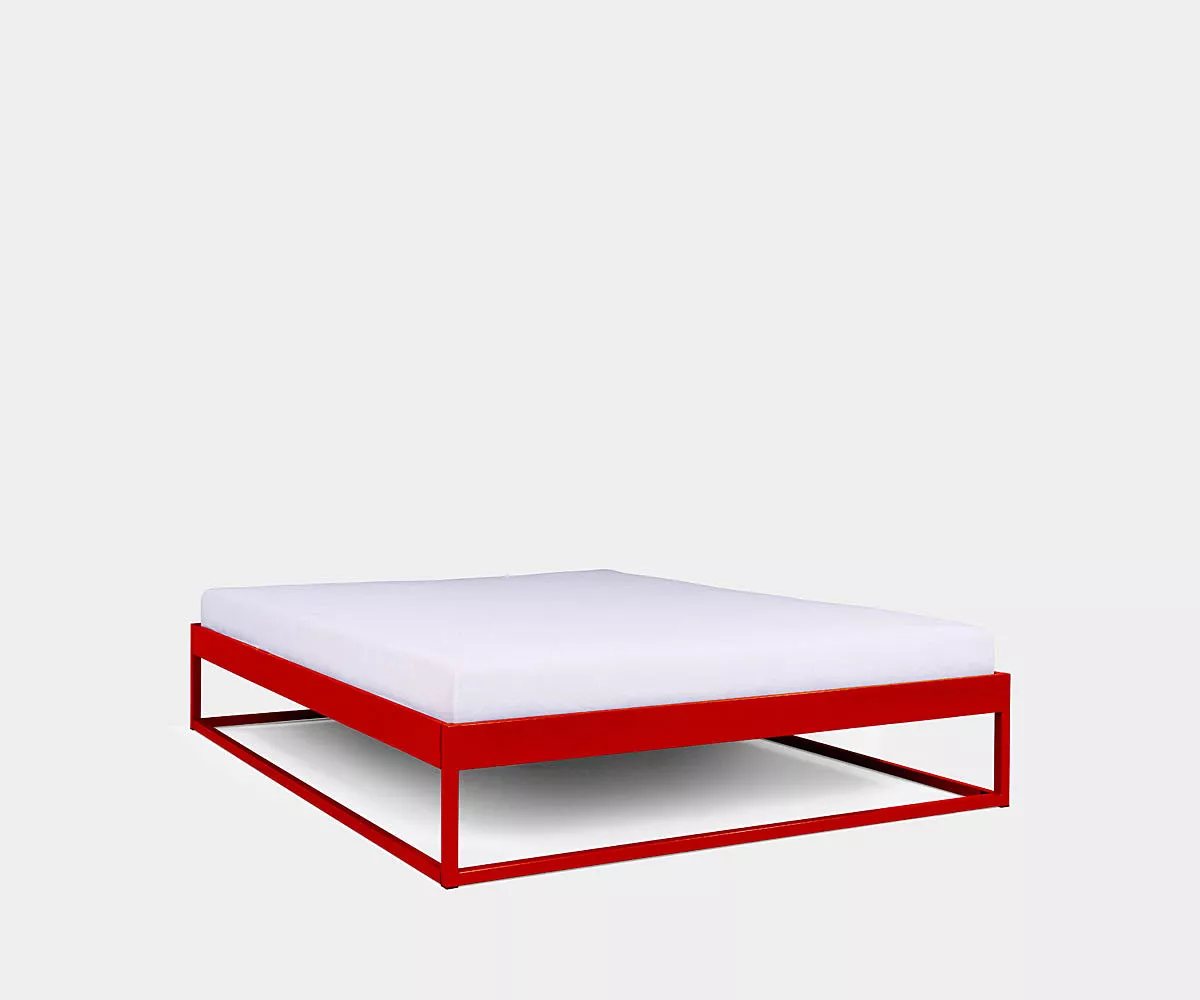 SIMPLEX Metallbett in rot - Seitenansicht Rotes Simplexbett aus Metall ohne Kopfteil - Seitenansicht