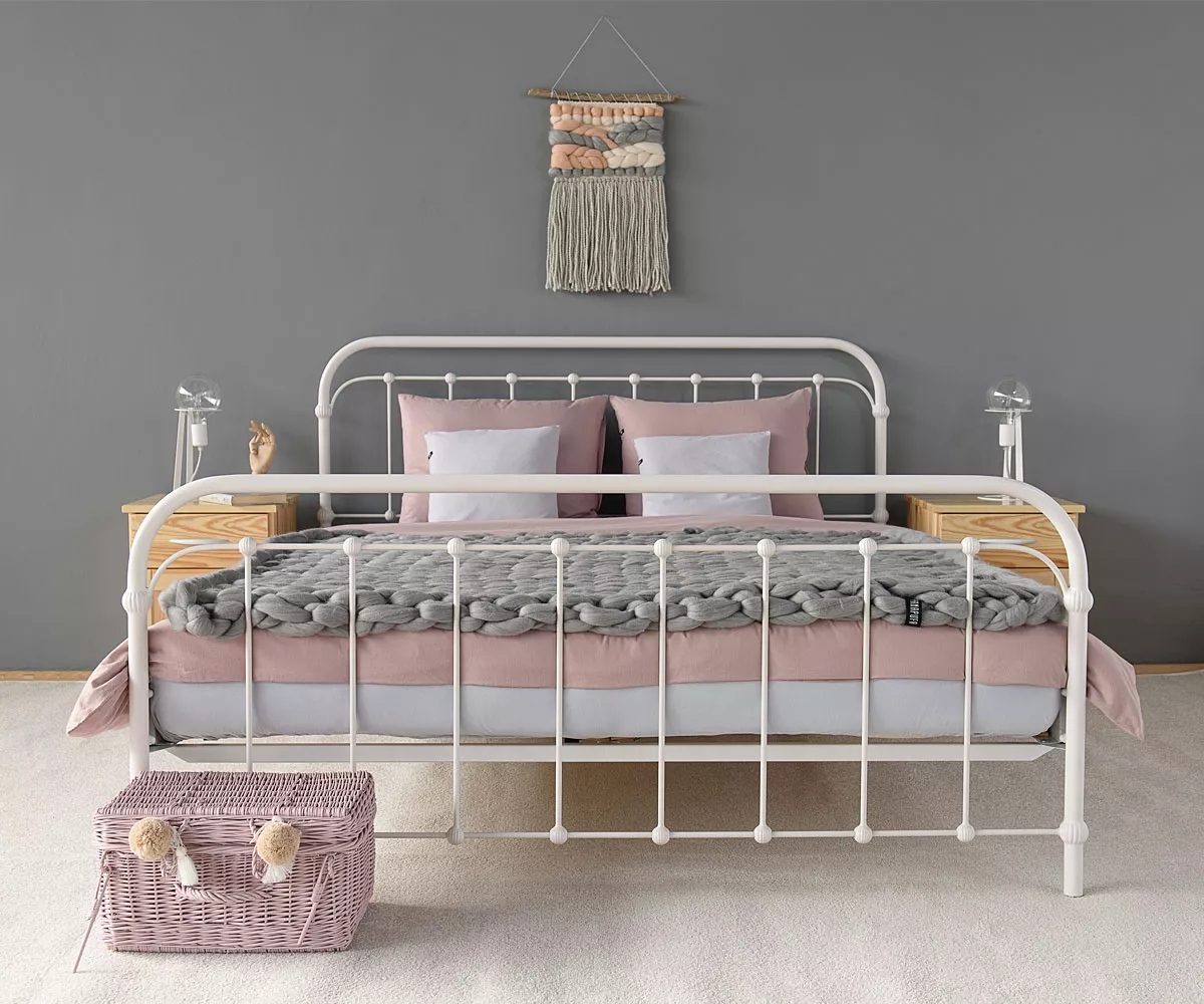 AMITA Metallbett Weiß Bett aus Metall in Weiß in Vinatge Stil