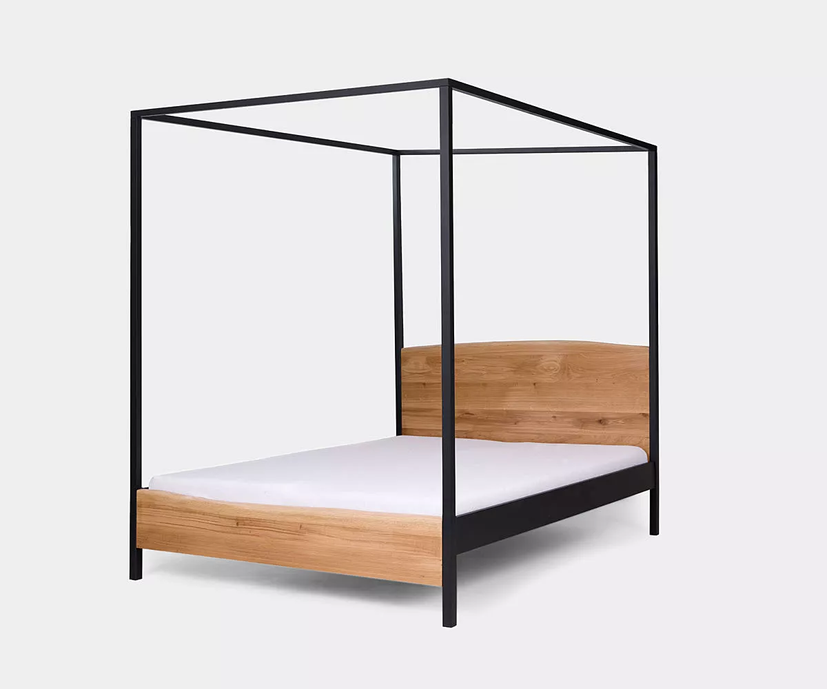 ARBOR Himmelbett - Seitenansicht Himmelbett aus Metall und Eichenholz