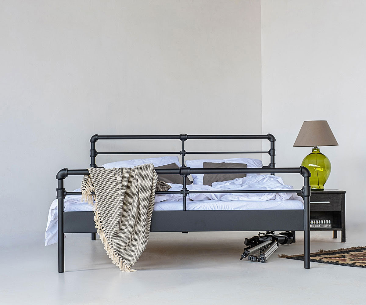 NODUS Metal bed 160x200 cm