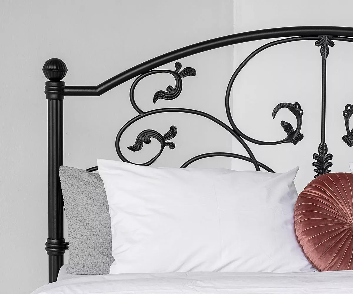 Salomon handgefertigtes Metallbett in Schwarz - Kopfteil Eisenbett handgefertigt in Schwarz in Schlafzimmer - Kopfteil