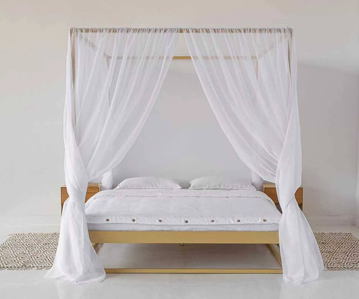 SIDERA Himmelbett aus Metall Beige Himmelbett aus Metall in Beige mit Stoffhimmel - Front